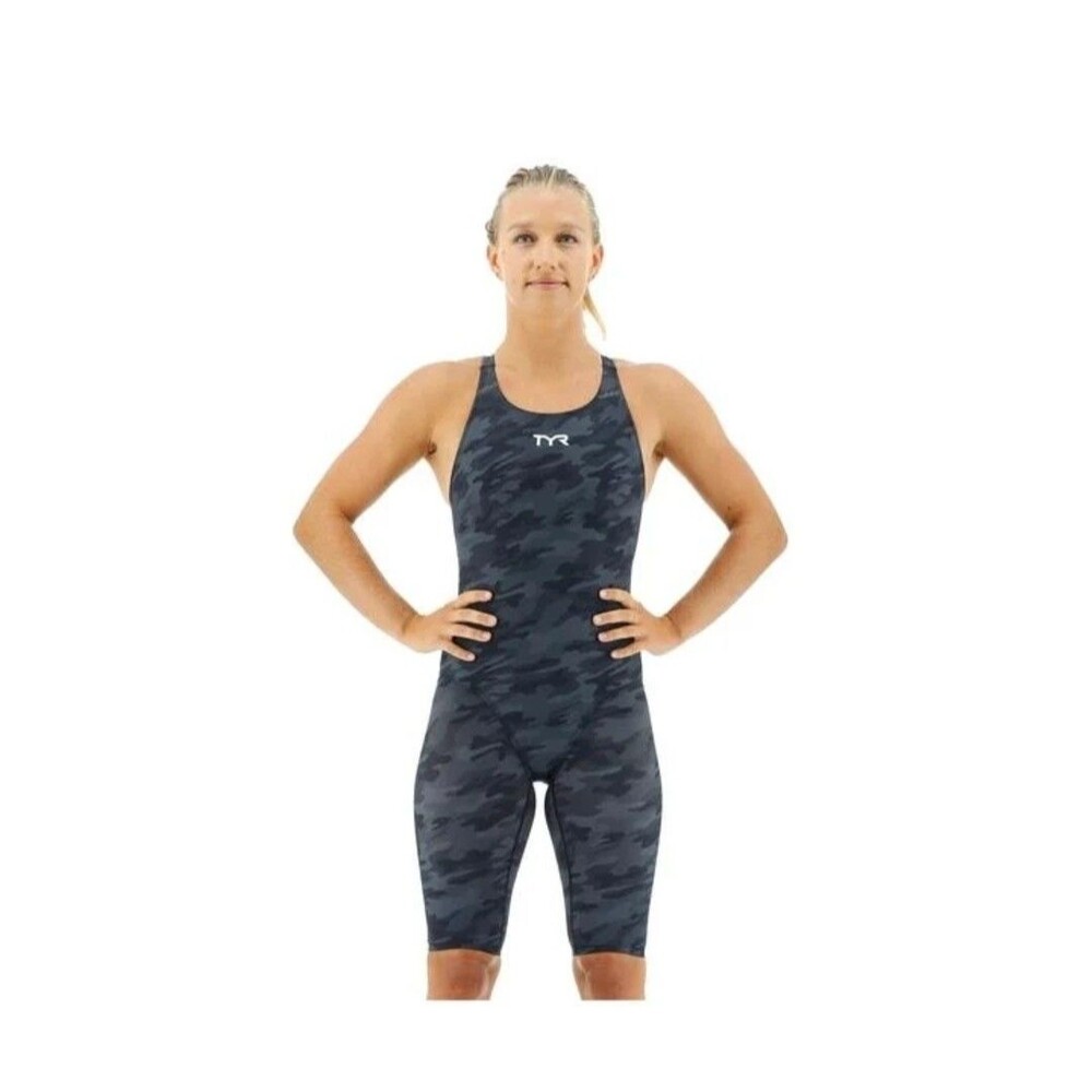 NWT TYR Women’s Thresher Open Back Size 36 Titanium Swimsuit Hydrophobic Fibers